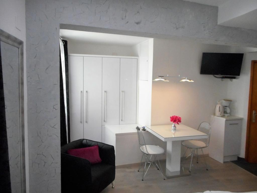 Palladium City Center Apartments マカルスカ エクステリア 写真