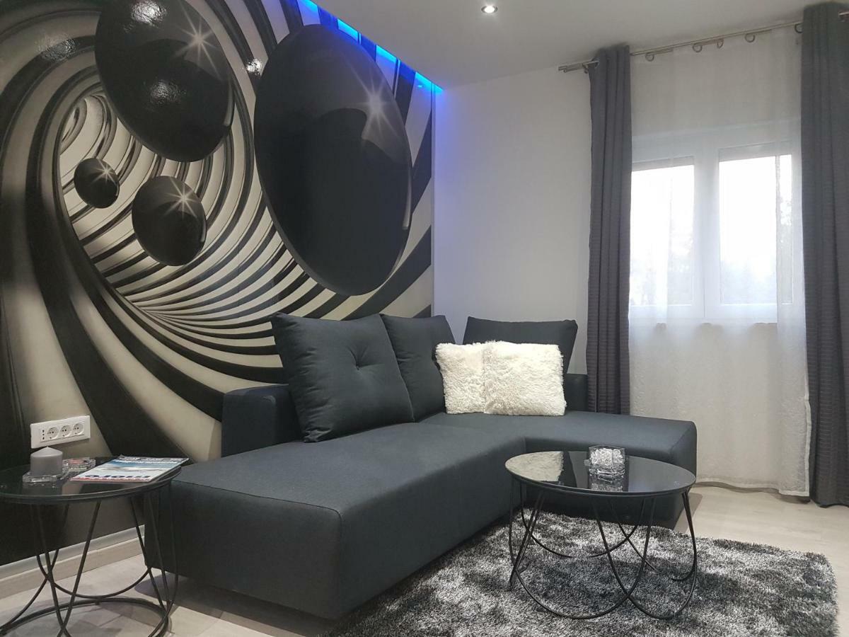 Palladium City Center Apartments マカルスカ エクステリア 写真