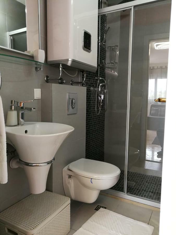 Palladium City Center Apartments マカルスカ エクステリア 写真